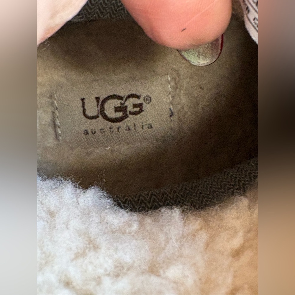 UGG Australia  Brown Fur-Lined ankle Boots size 6 preloved like new - Picture 8 of 10